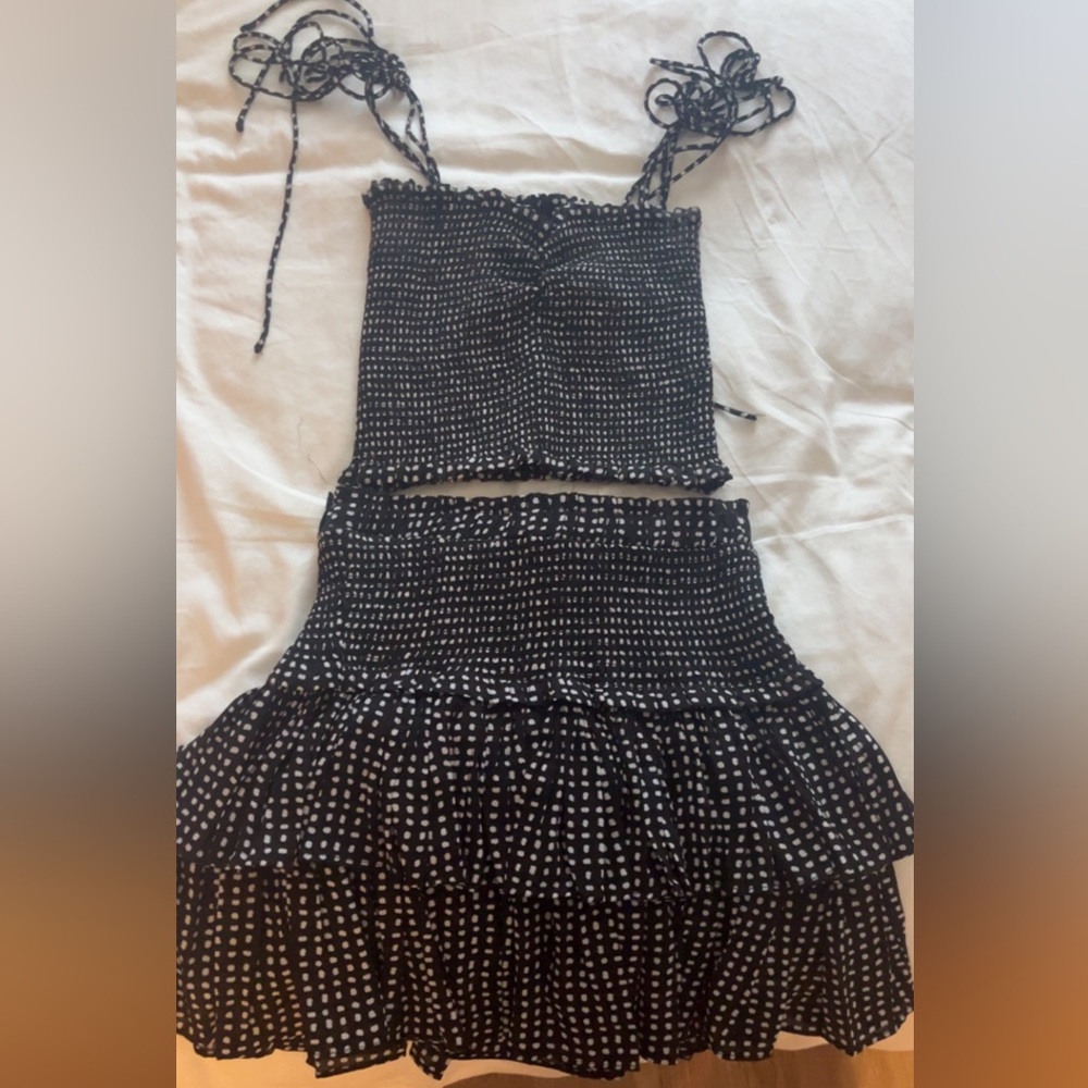Black and White Set